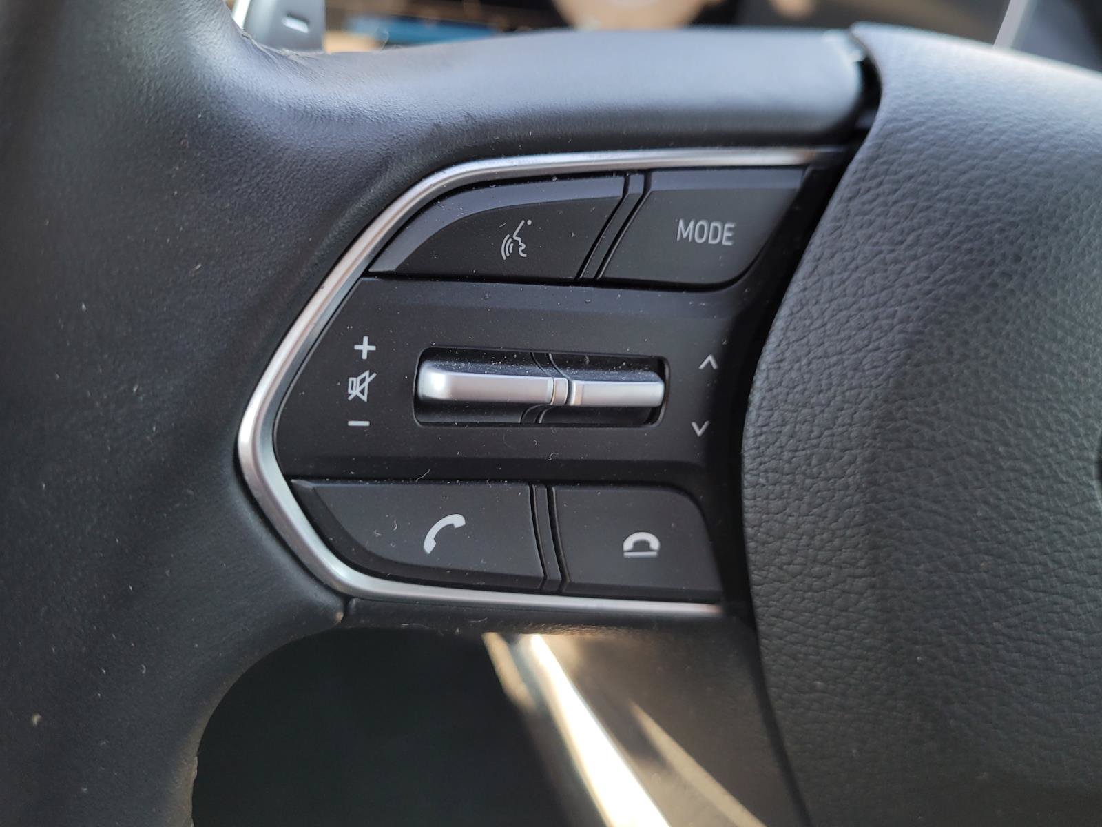 Used 2021 Hyundai Santa Fe SEL w/ Convenience Package FWD image 9