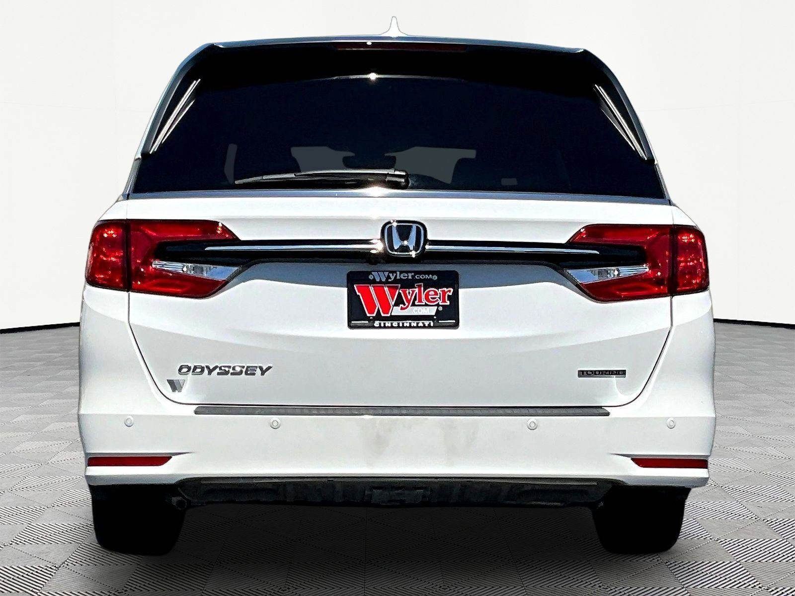 Used 2023 Honda Odyssey Touring image 5