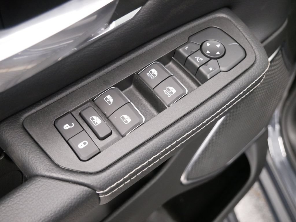 New 2027 RAM 1500 Laramie w/ Laramie Preferred Package AWD/4WD image 19