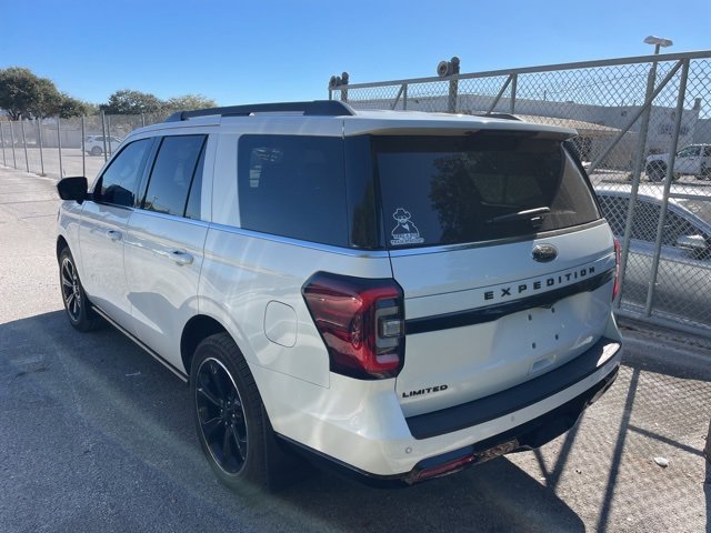 Used 2023 Ford Expedition Limited image 4