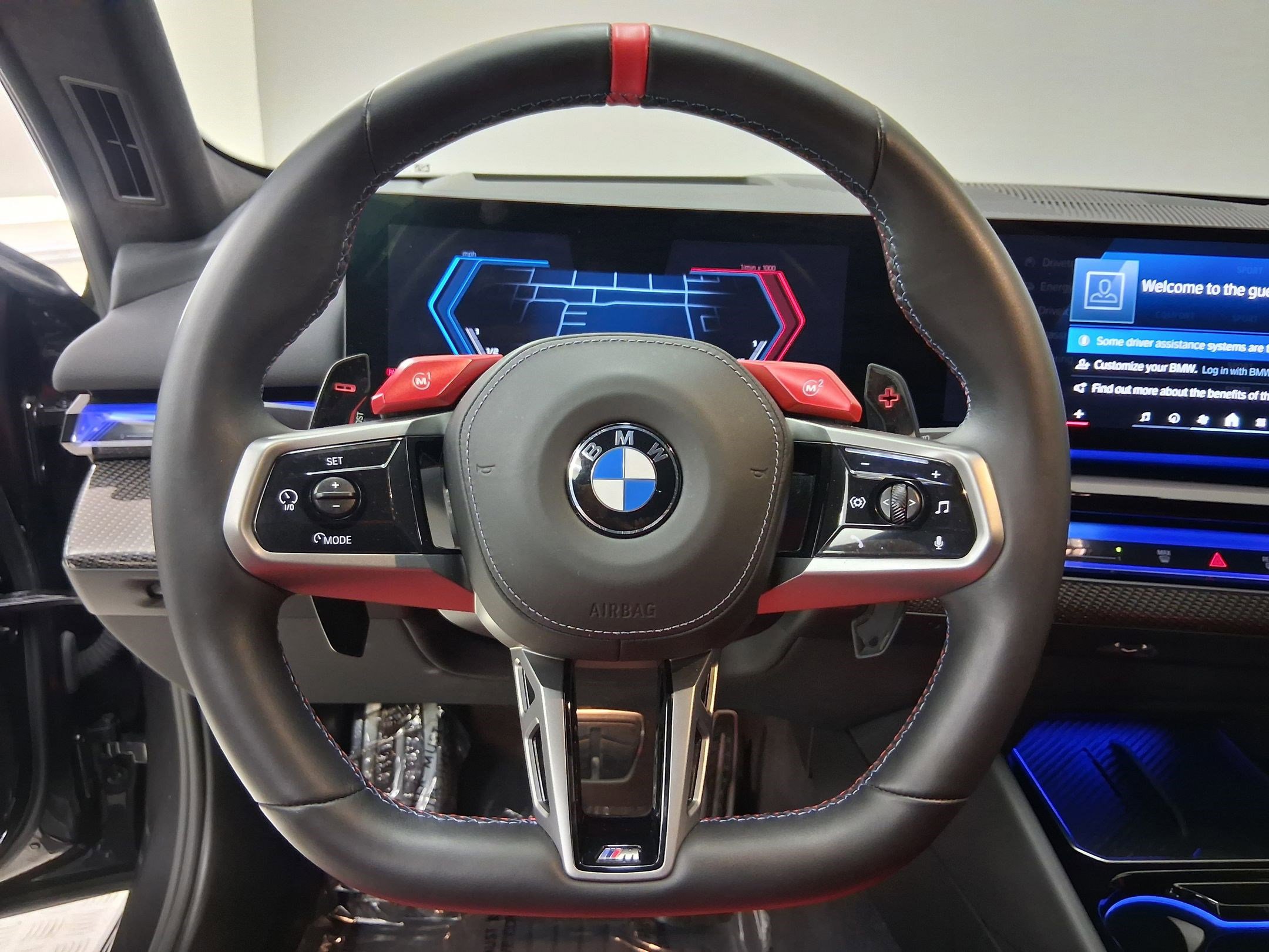 Used 2025 BMW M5 w/ Carbon Package image 15