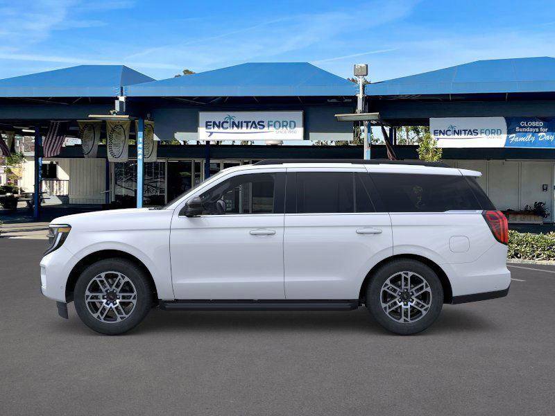 New 2025 Ford Expedition Active image 3