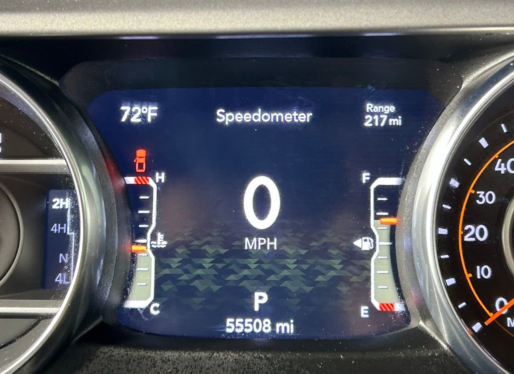 Used 2022 Jeep Gladiator Willys AWD/4WD image 24