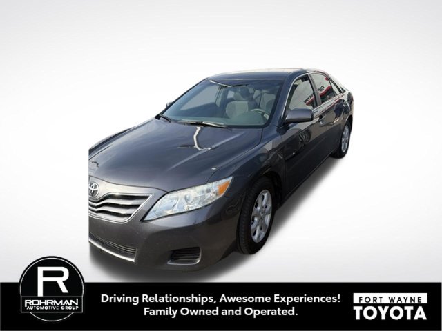 Used 2011 Toyota Camry LE w/ LE Extra-Value Pkg FWD image 3