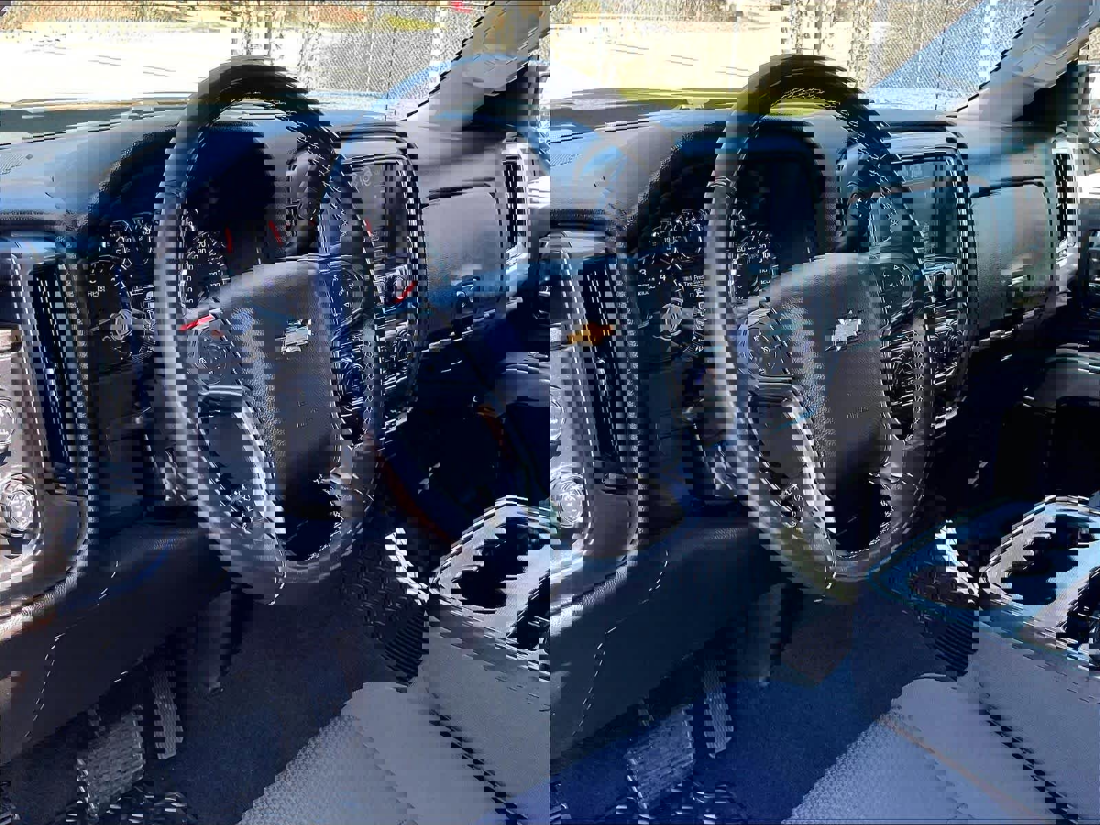 Used 2018 Chevrolet Silverado 1500 LT w/ All Star Edition image 8