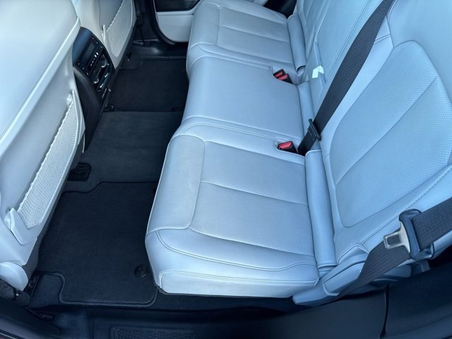 Used 2022 Jeep Grand Cherokee Overland w/ Advanced Protech Group III image 12