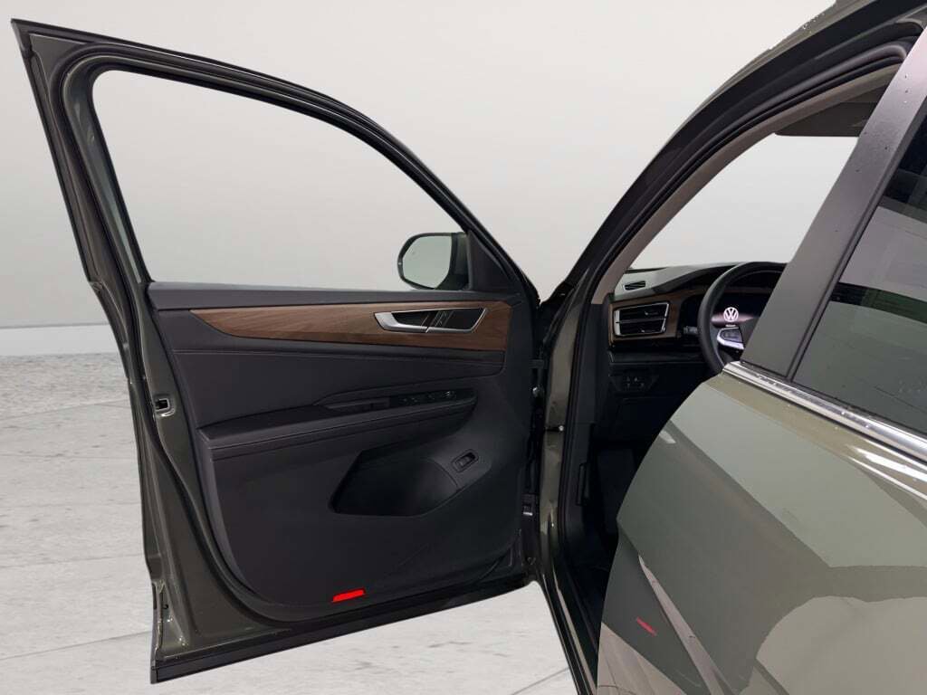 New 2026 Volkswagen Atlas SE image 20