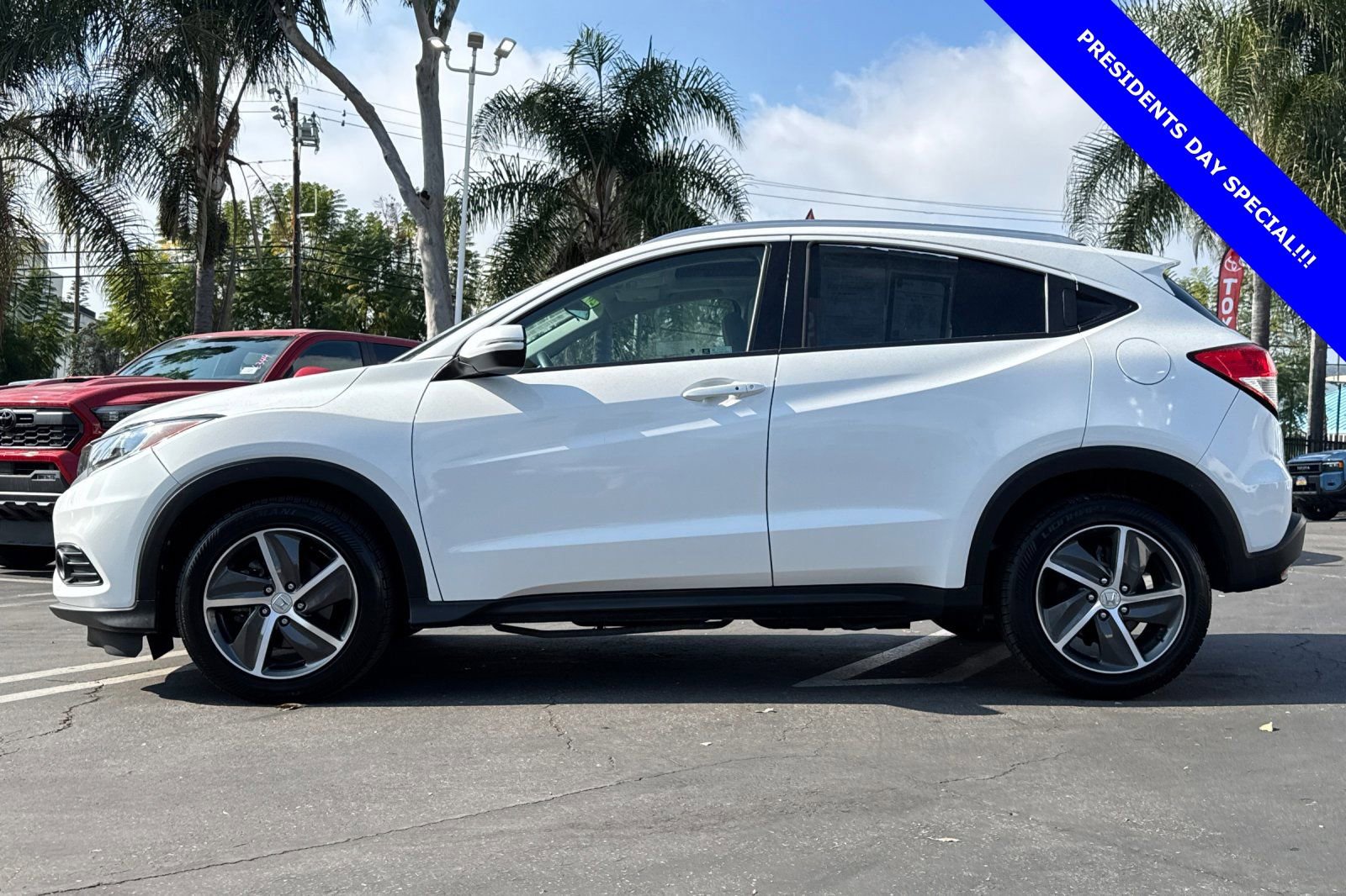 Used 2022 Honda HR-V EX image 7