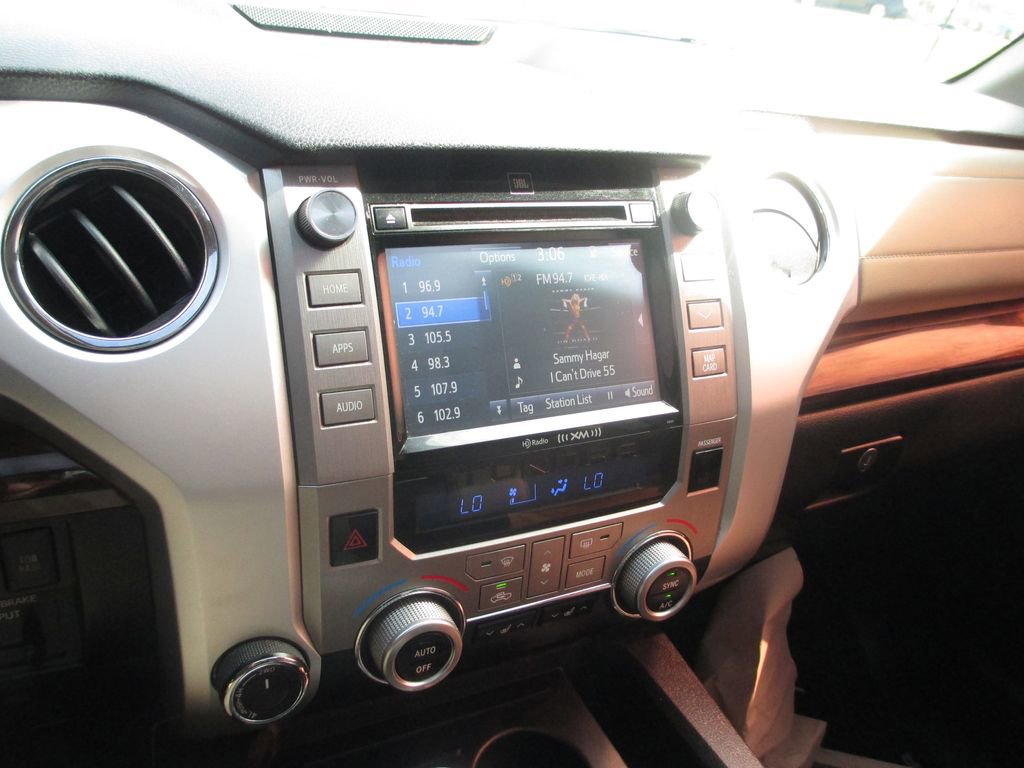 Used 2016 Toyota Tundra Limited w/ Limited Premium Package image 28