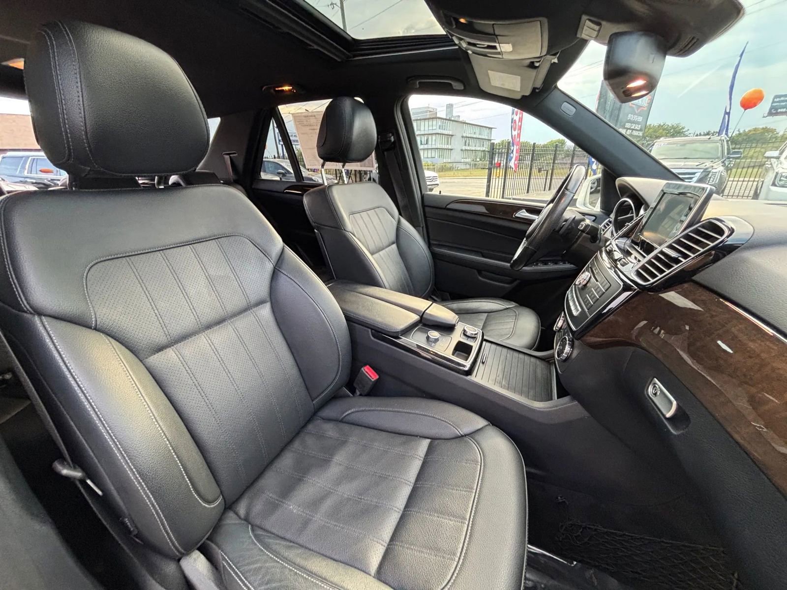 Used 2018 Mercedes-Benz GLE 350 image 42