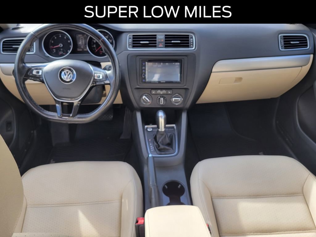 Used 2017 Volkswagen Jetta SE FWD image 7