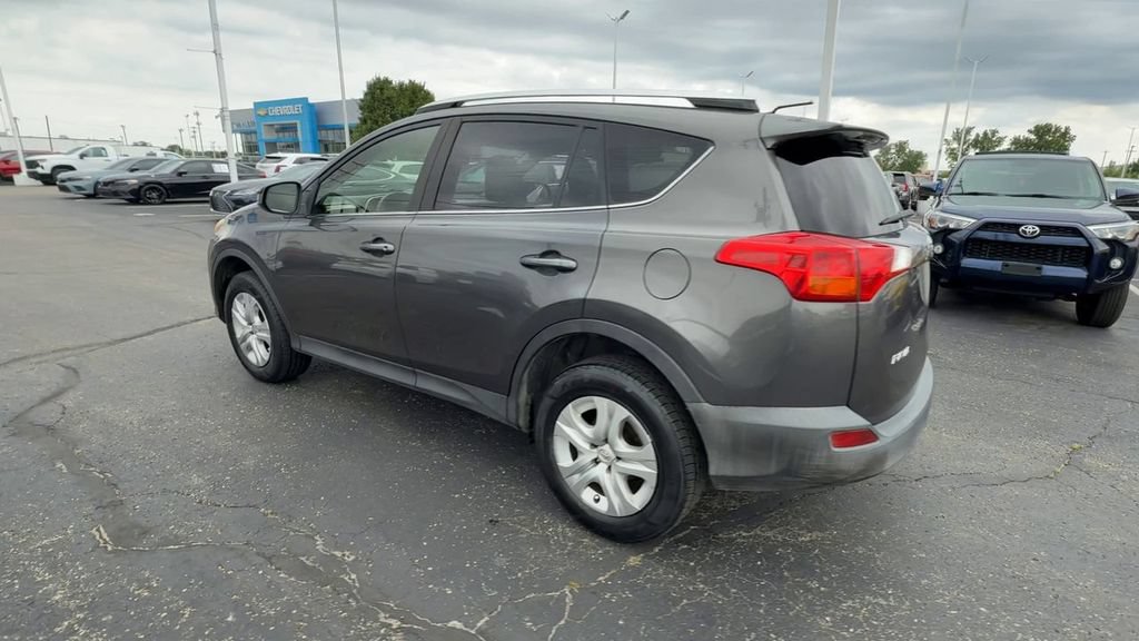 Used 2013 Toyota RAV4 LE FWD image 6