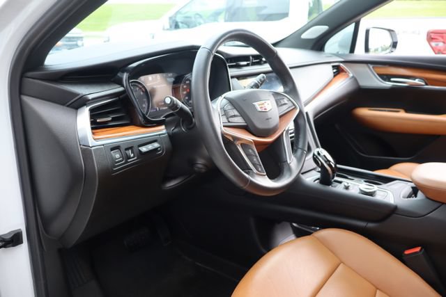 Used 2021 Cadillac XT5 Premium Luxury AWD/4WD image 17