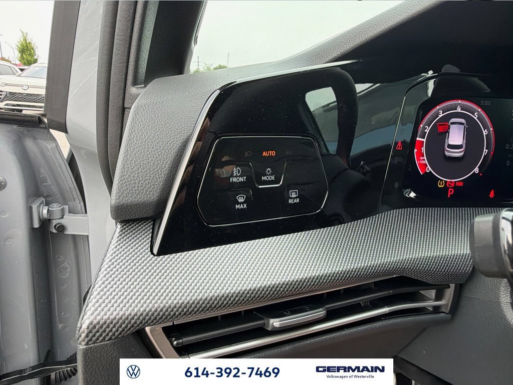 New 2026 Volkswagen GTI SE FWD image 20