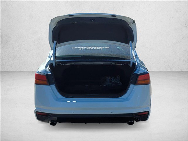 Used 2025 Nissan Altima 2.5 SR w/ SR Premium Package FWD image 9