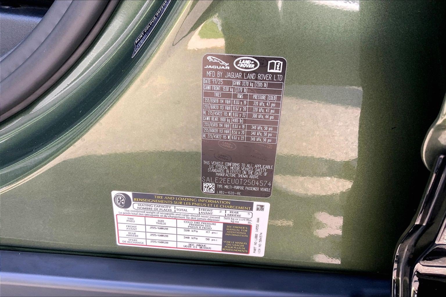 Certified 2026 Land Rover Defender 110 X-Dynamic SE AWD/4WD image 32