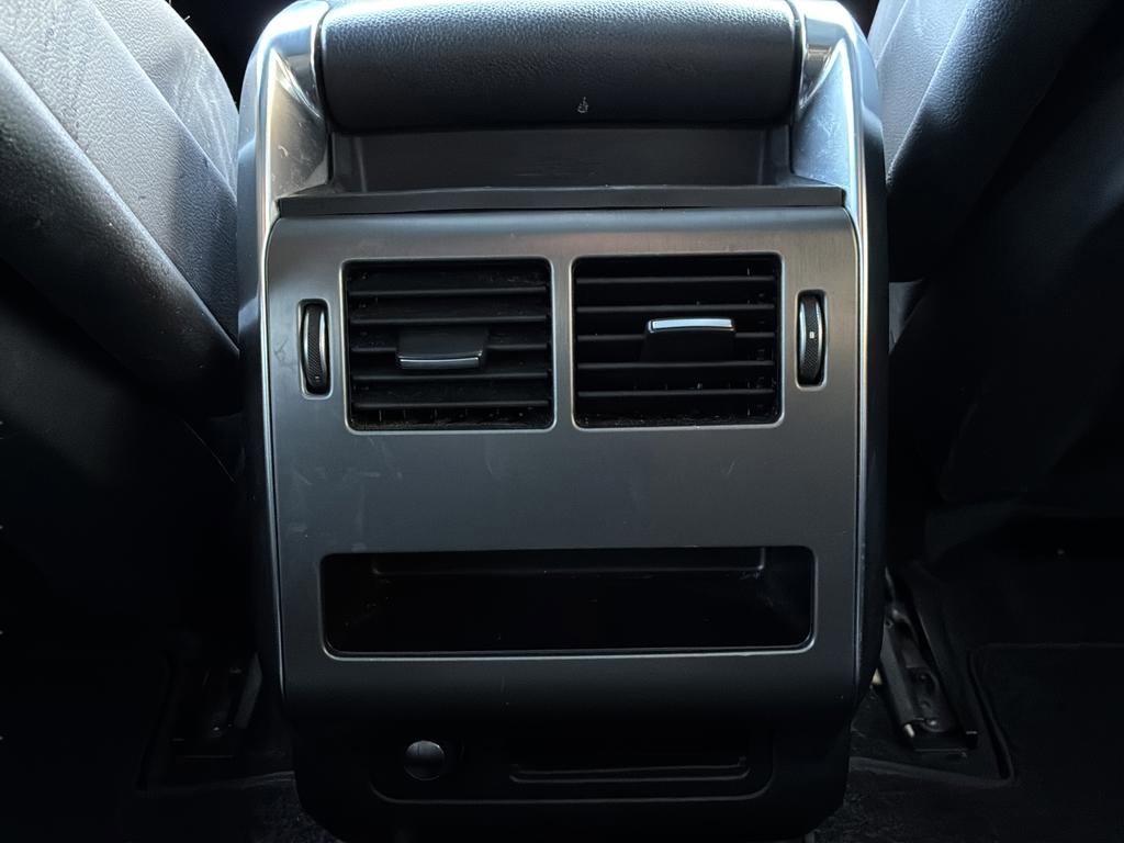 Used 2016 Land Rover Range Rover Sport SE image 17