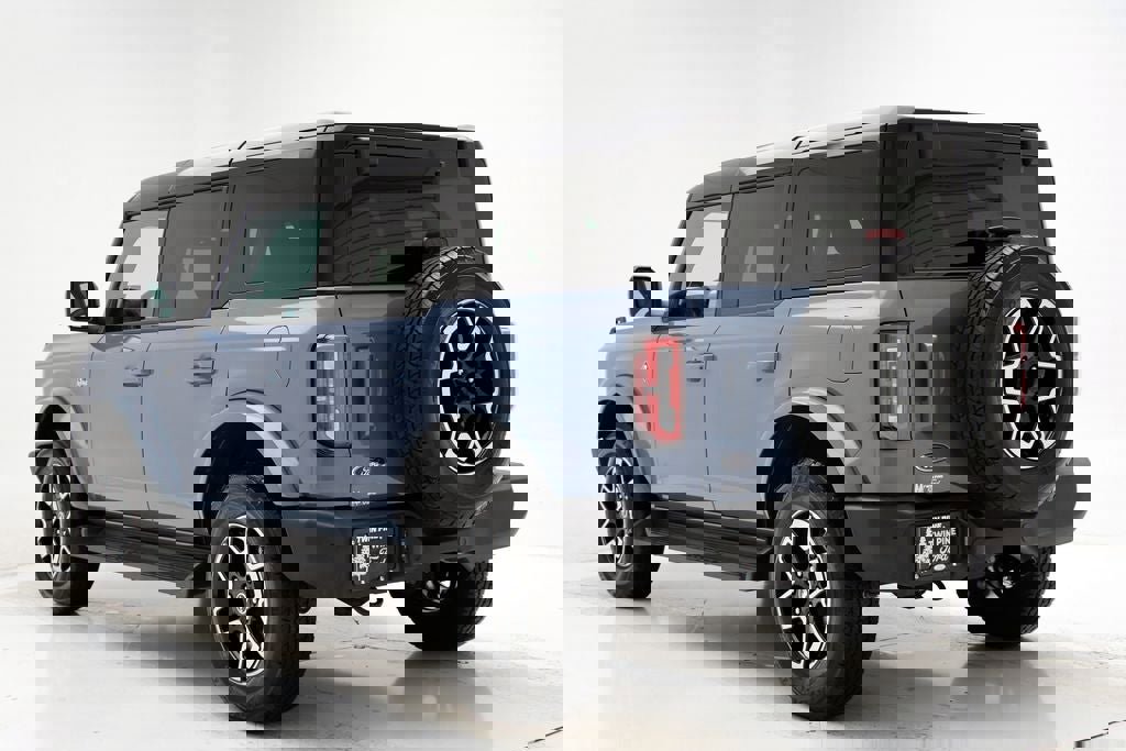 Used 2025 Ford Bronco Outer Banks image 7