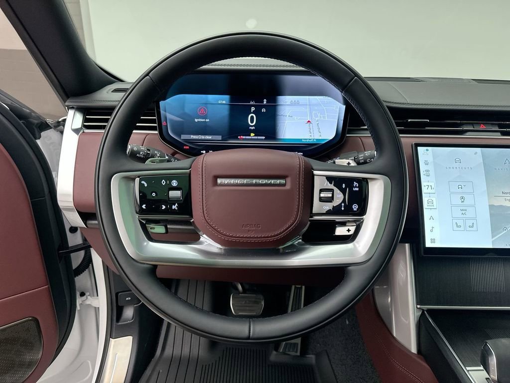 New 2025 Land Rover Range Rover Long Wheelbase Autobiography image 13