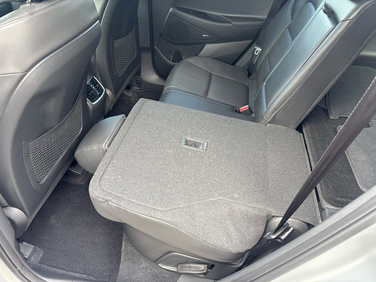 Used 2019 Hyundai Tucson Limited w/ Cargo Package AWD/4WD image 32