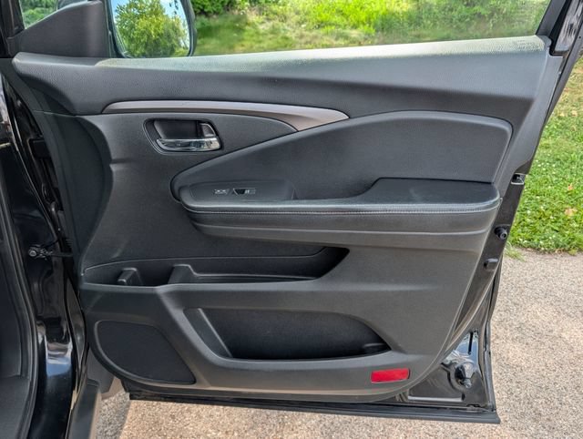 Used 2019 Honda Ridgeline RTL-T image 36