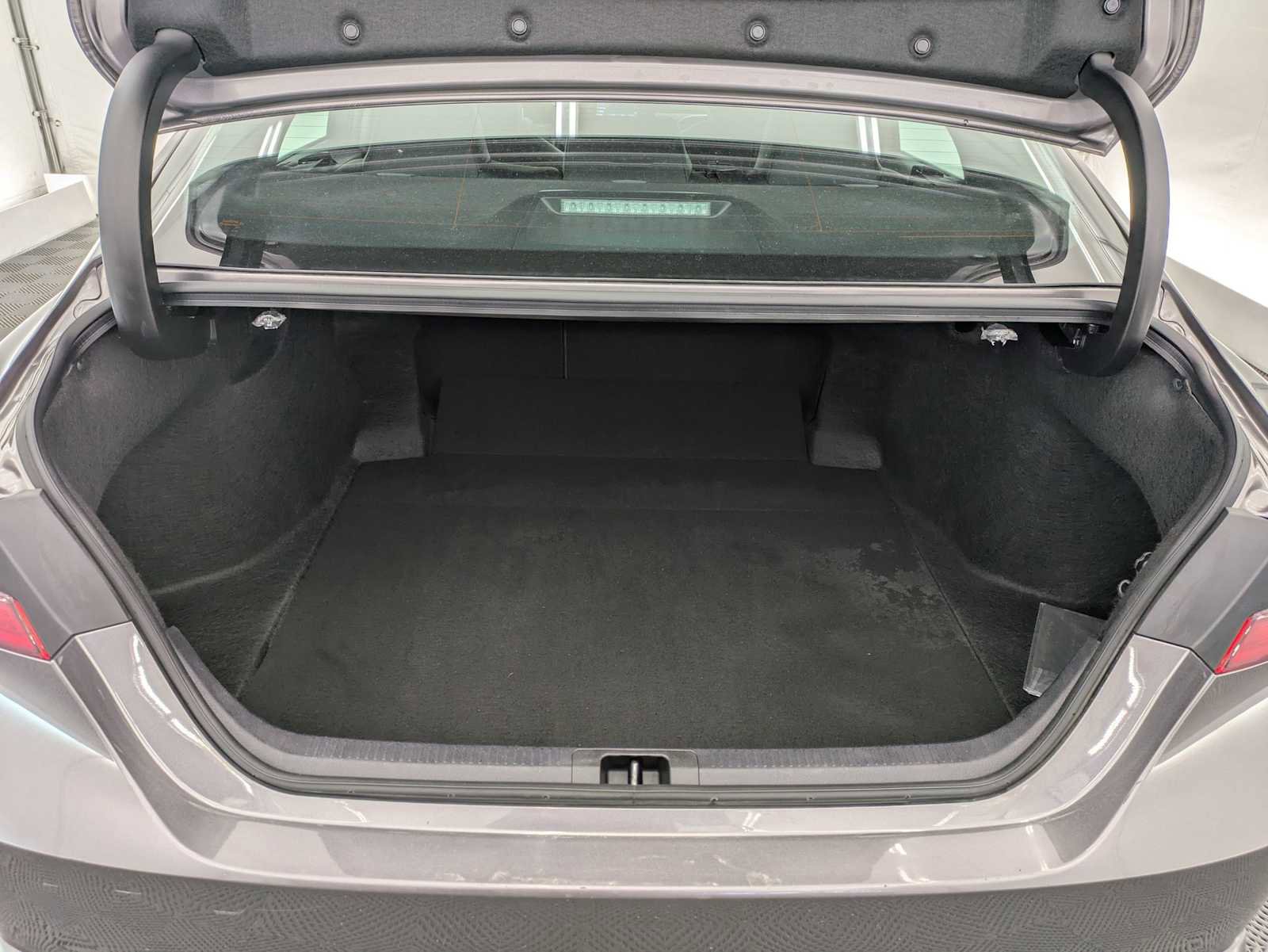 Used 2024 Toyota Camry SE FWD image 32