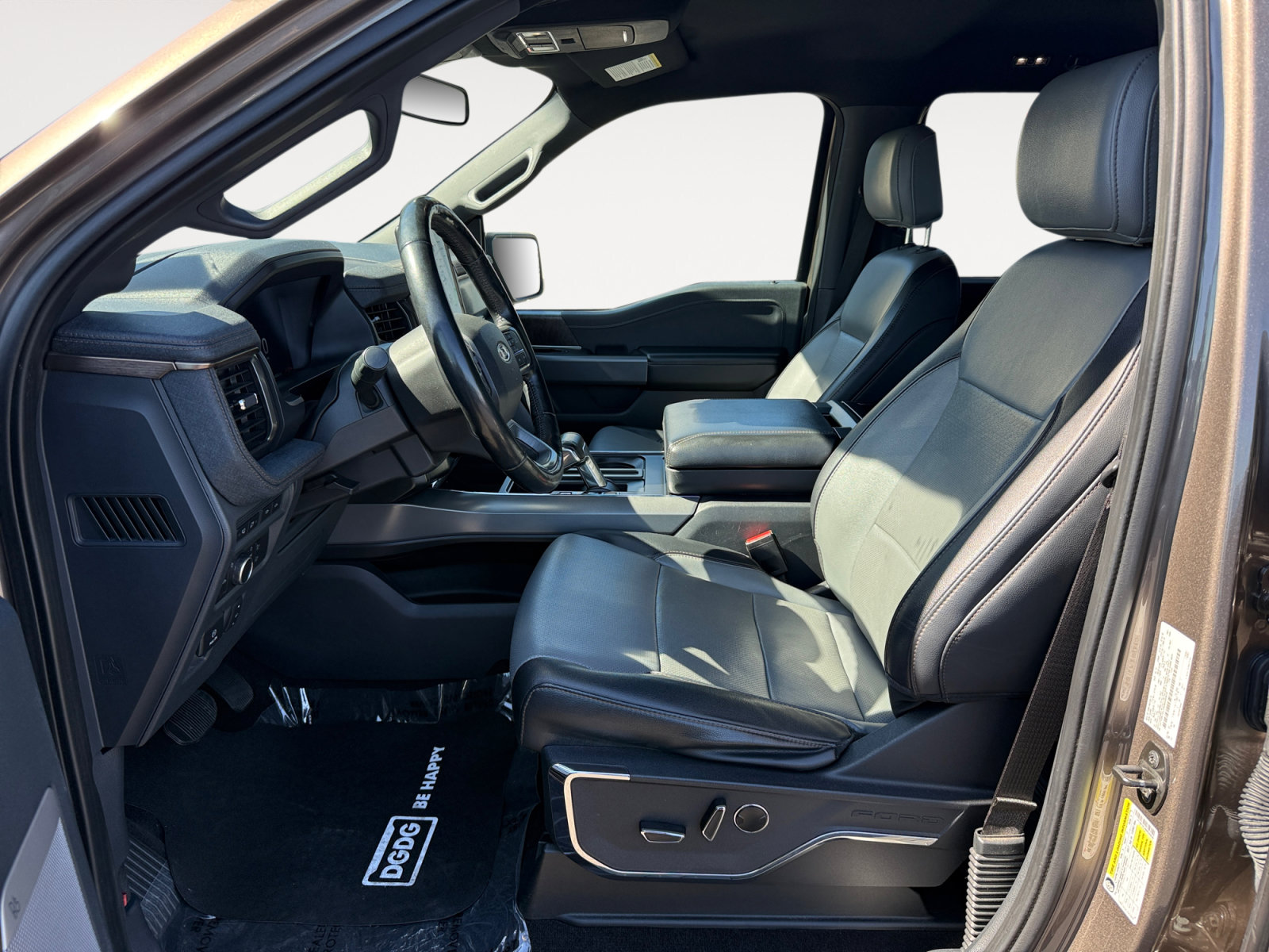 Used 2022 Ford F150 Lightning Lariat AWD/4WD image 10