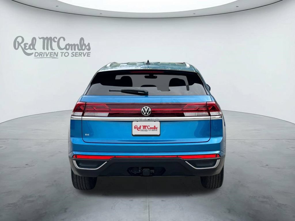 Used 2024 Volkswagen Atlas Cross Sport SE FWD image 4
