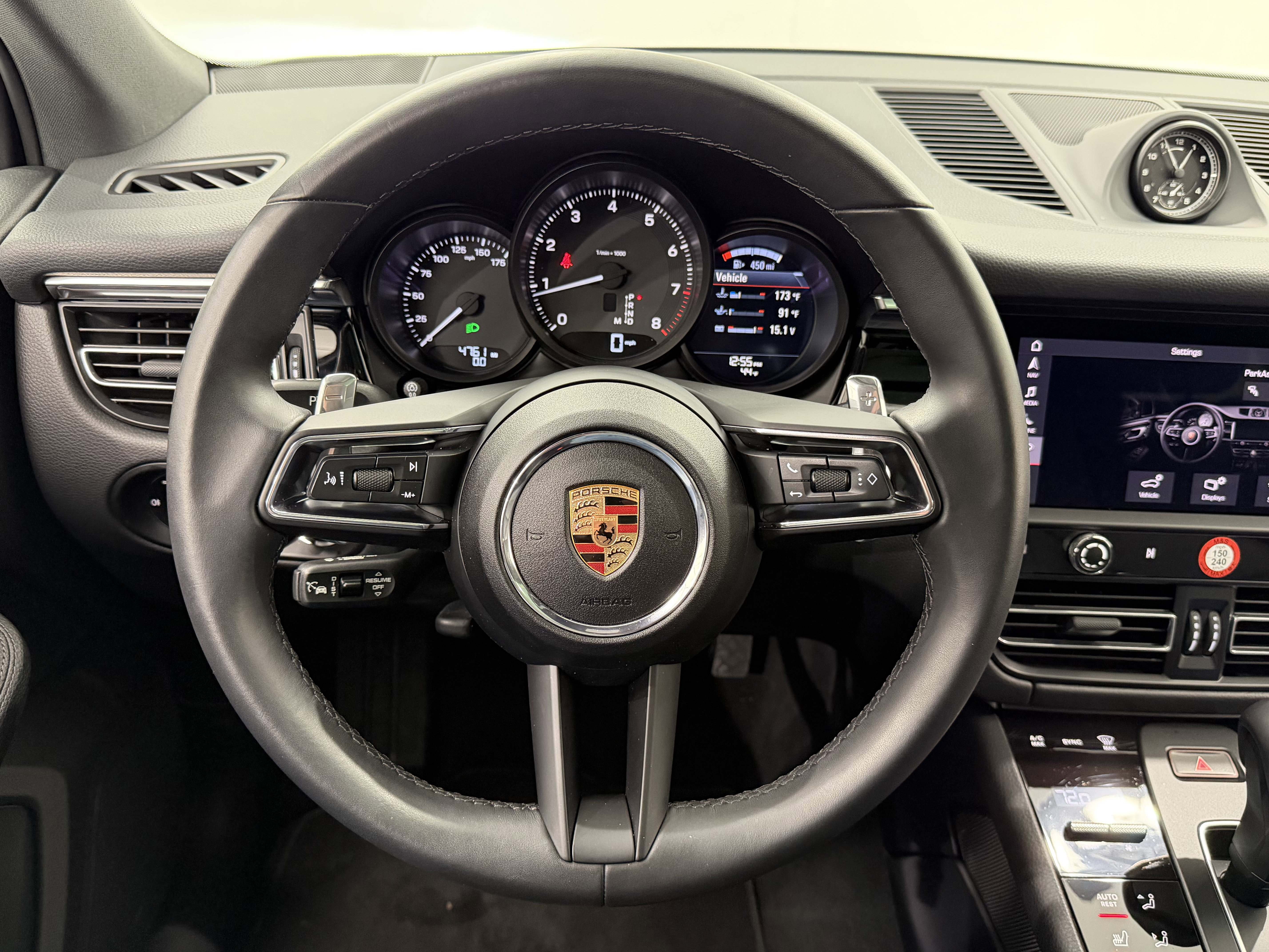 Certified 2025 Porsche Macan image 44