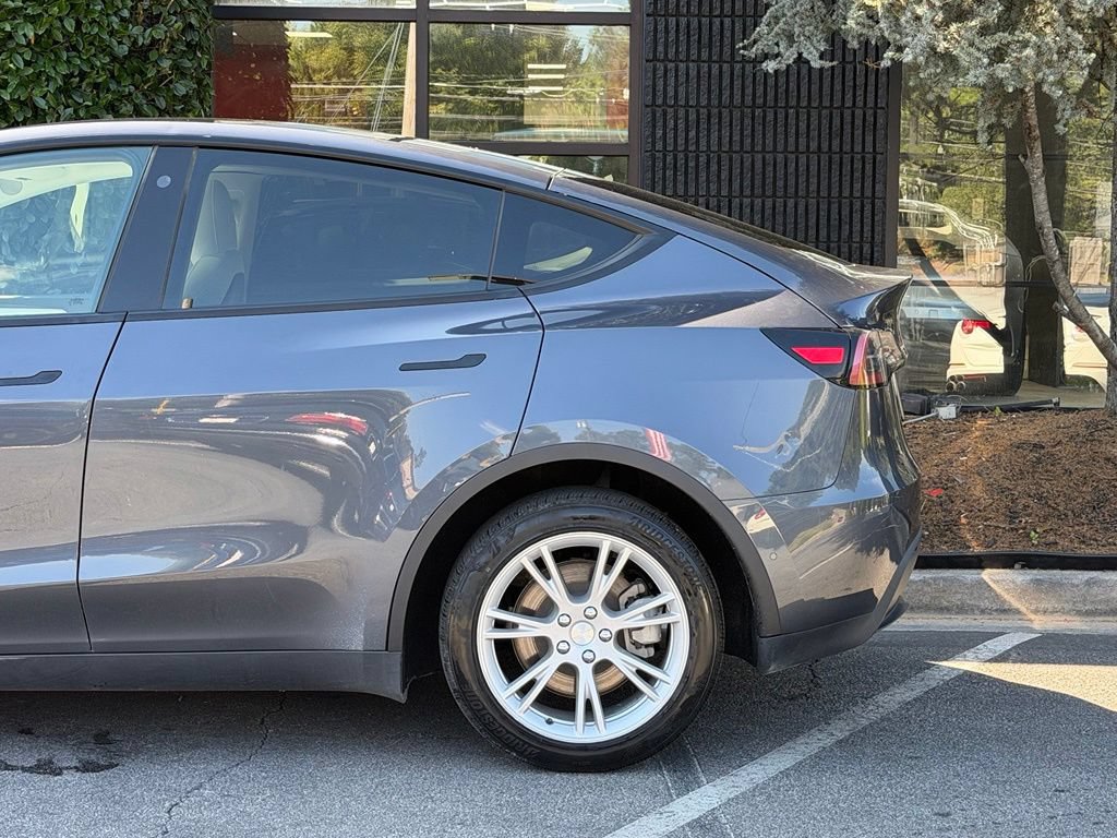 Used 2023 Tesla Model Y Long Range AWD/4WD image 11