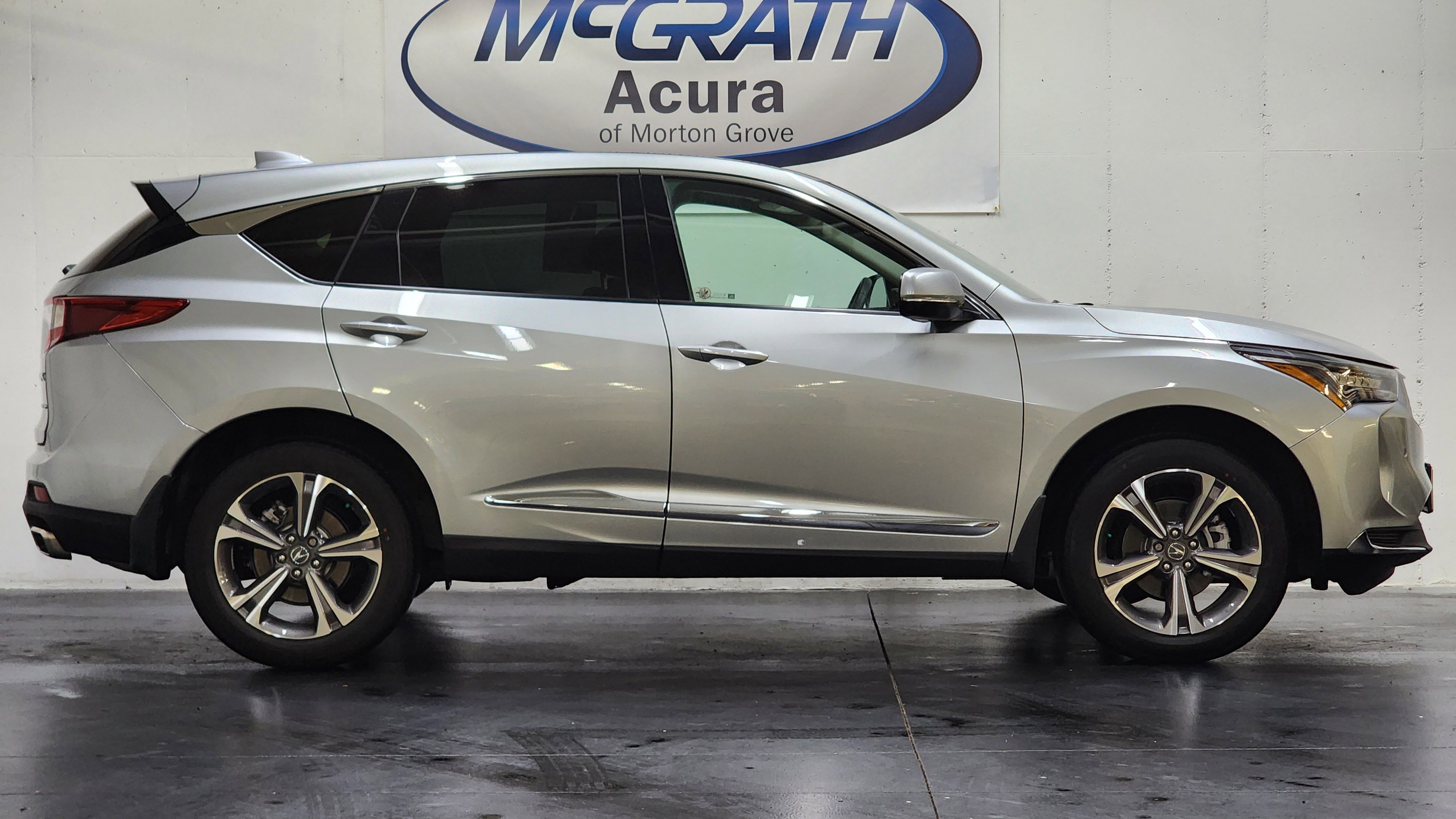 Used 2025 Acura RDX SH-AWD w/ Technology Package image 3