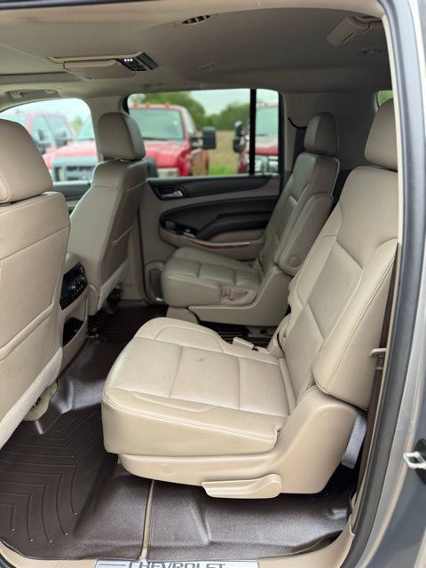 Used 2017 Chevrolet Suburban Premier AWD/4WD image 20