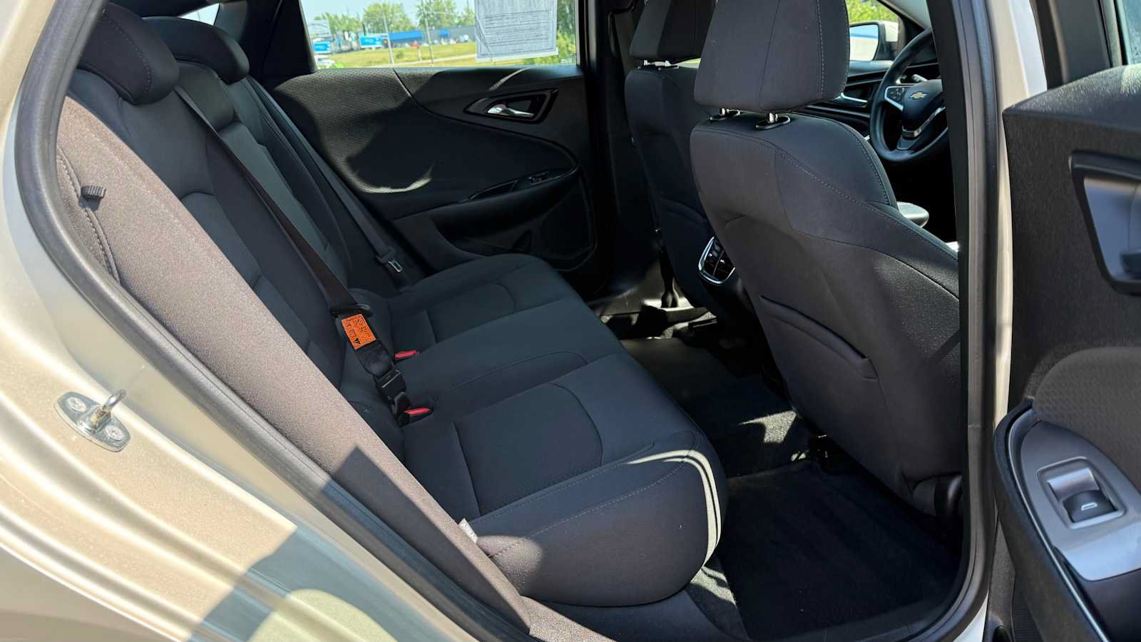 Used 2016 Chevrolet Malibu LT FWD image 11