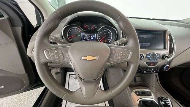 Used 2016 Chevrolet Cruze LT image 36