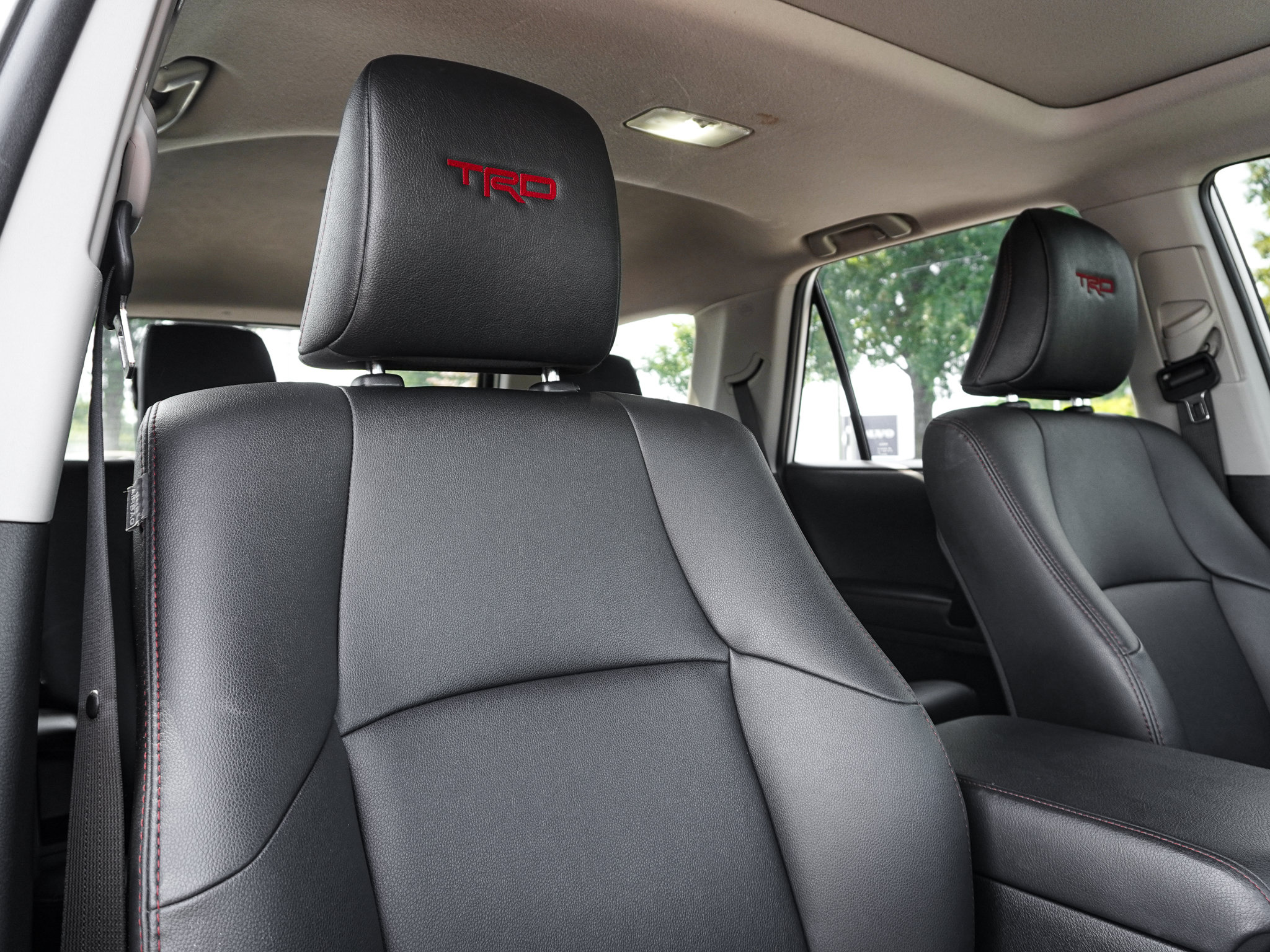 Used 2021 Toyota 4Runner Venture w/ Moonroof Package AWD/4WD image 35