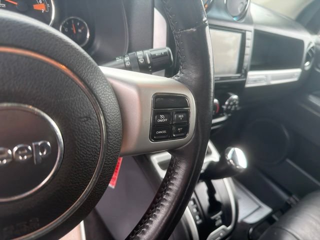 Used 2017 Jeep Compass High Altitude AWD/4WD image 13