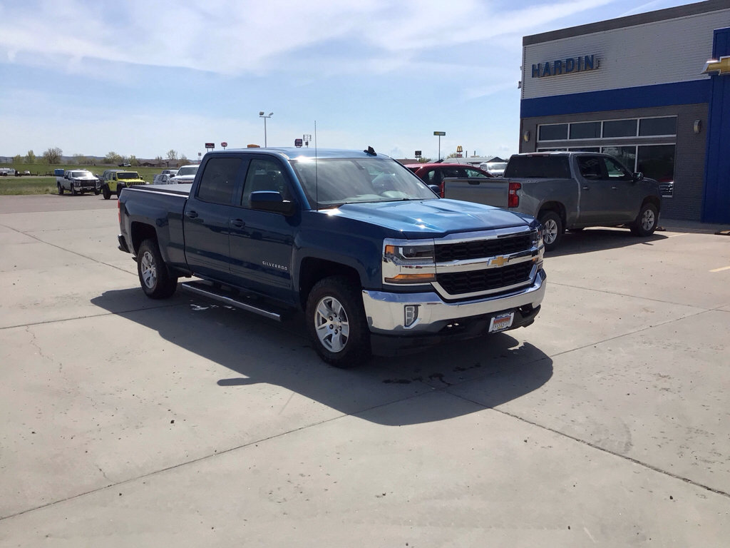 Used 2018 Chevrolet Silverado 1500 LT w/ All Star Edition AWD/4WD image 8
