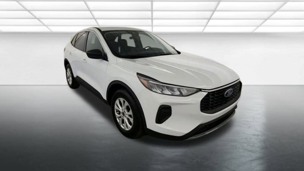 Used 2023 Ford Escape Active w/ Tech Pack #1 image 9