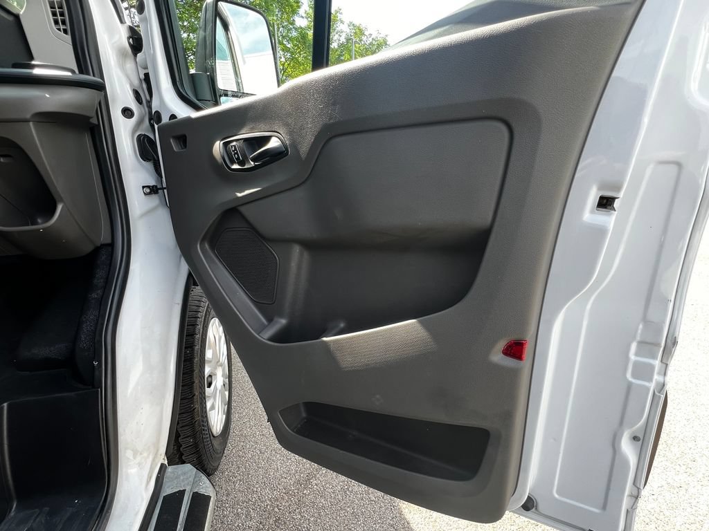 Used 2025 Ford Transit 250 Low Roof w/ Exterior Upgrade Package RWD image 33