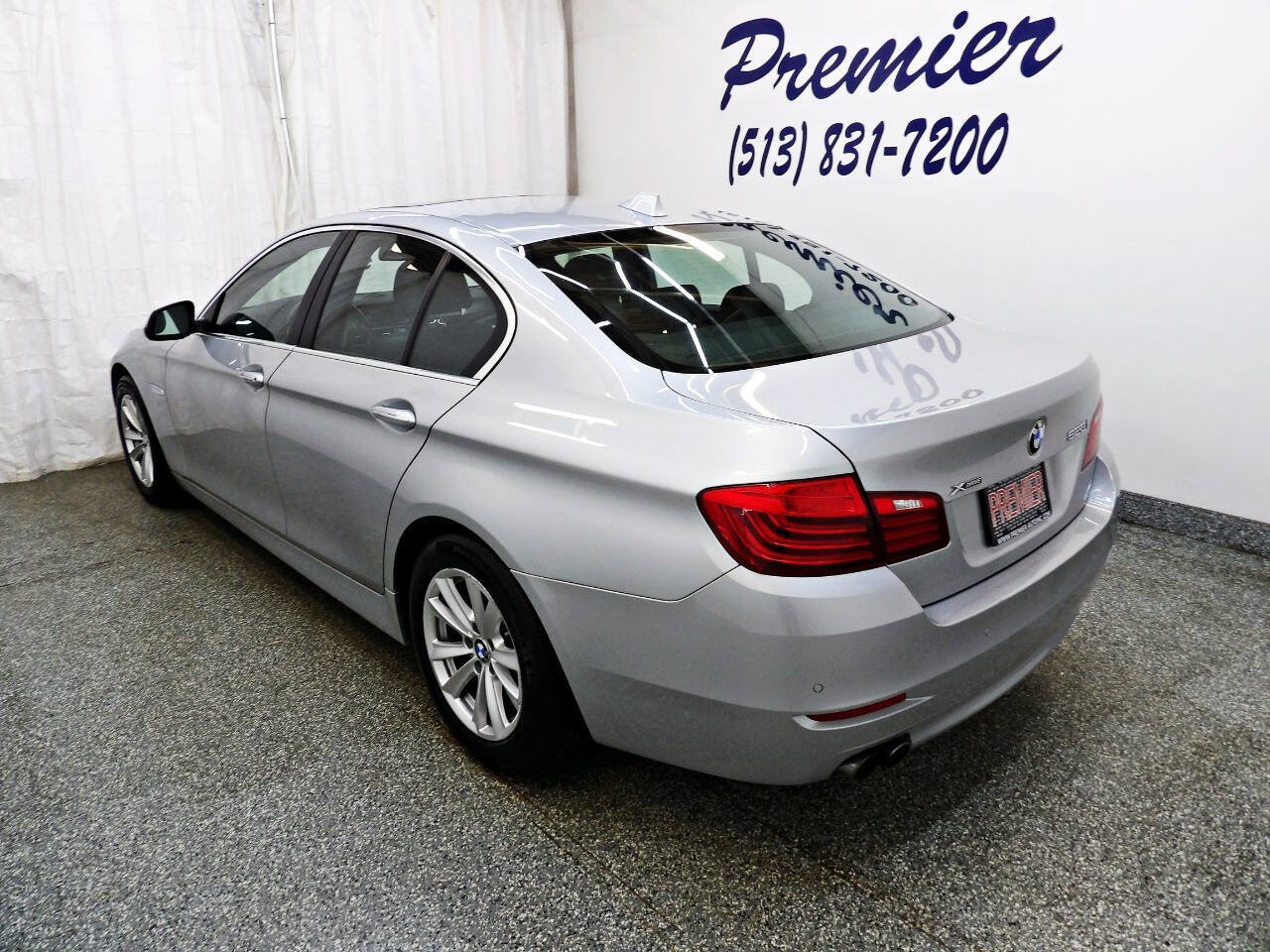 Used 2016 BMW 528i xDrive Sedan AWD/4WD image 4
