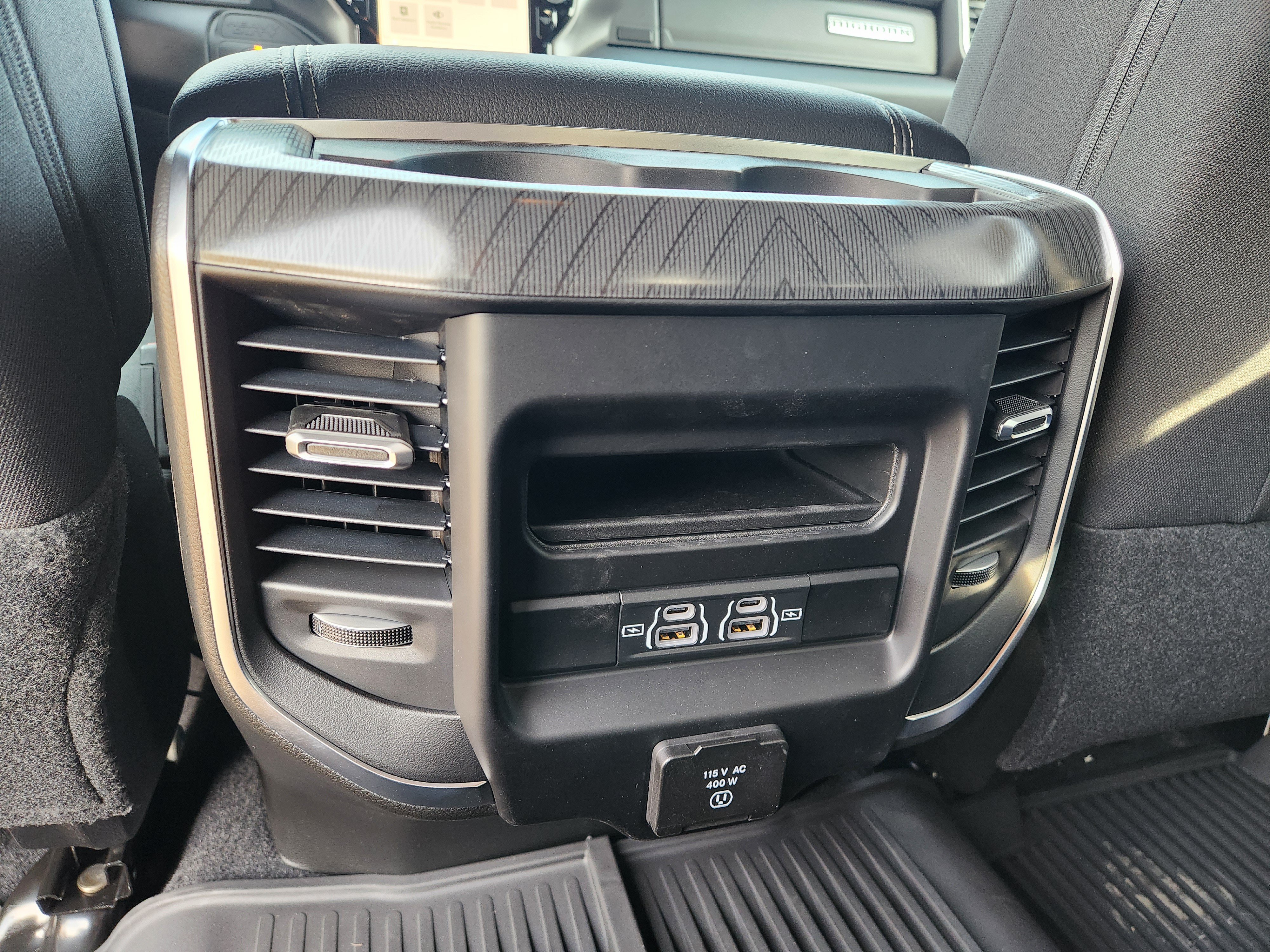 New 2026 RAM 2500 Big Horn AWD/4WD image 25