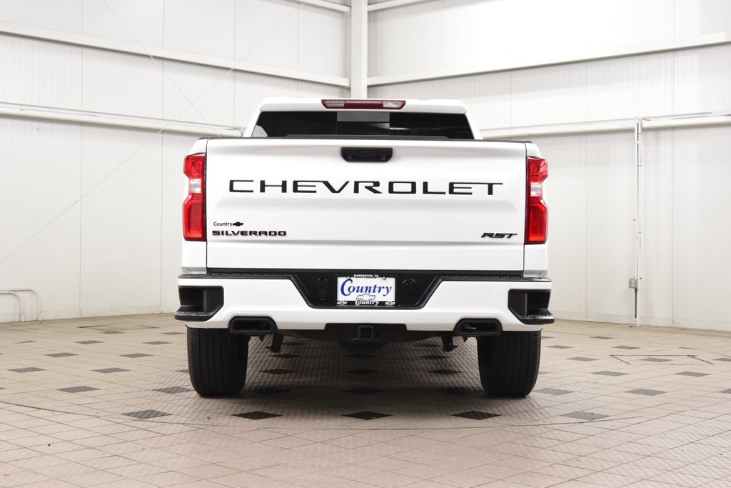 Used 2024 Chevrolet Silverado 1500 RST w/ Redline Edition AWD/4WD image 7