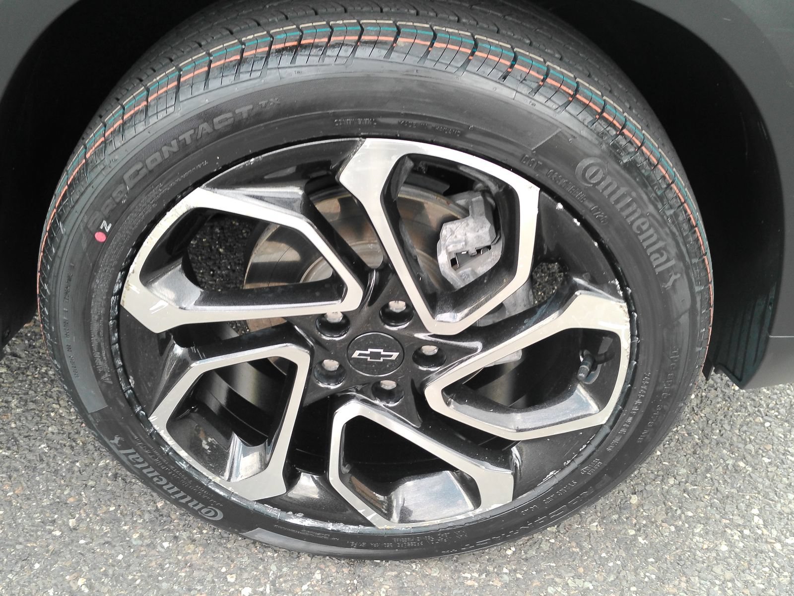 Certified 2024 Chevrolet Trax RS w/ Driver Confidence Package FWD image 30