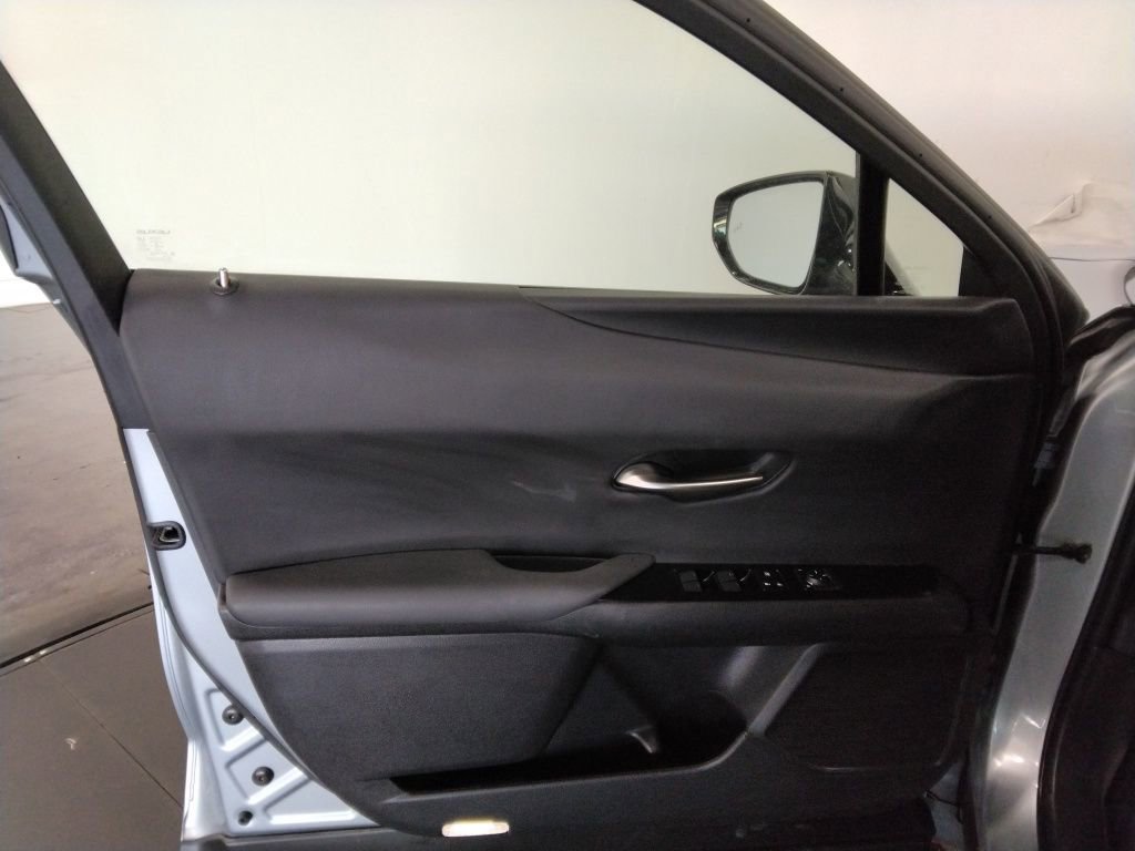 Used 2023 Lexus UX 250h AWD w/ Accessory Package (Z2) image 27