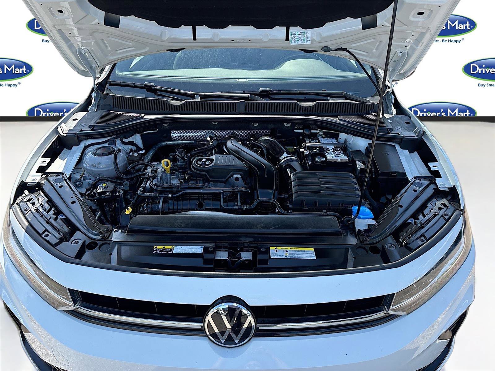 Used 2025 Volkswagen Jetta Sport FWD image 28