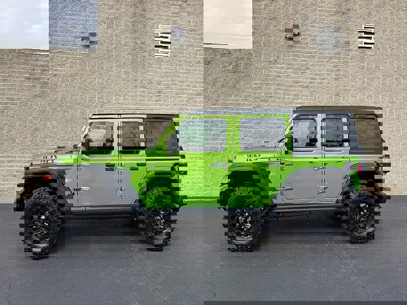 Used 2025 Jeep Wrangler Willys image 5