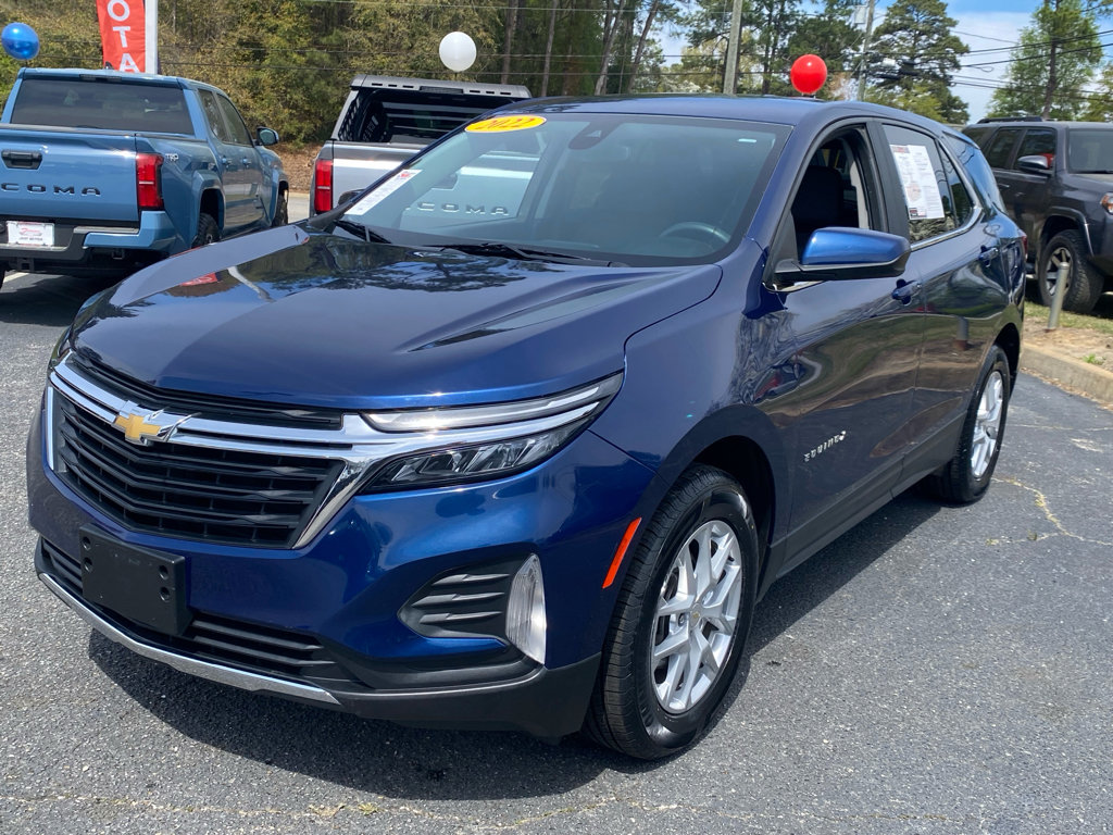 Used 2022 Chevrolet Equinox LT image 2
