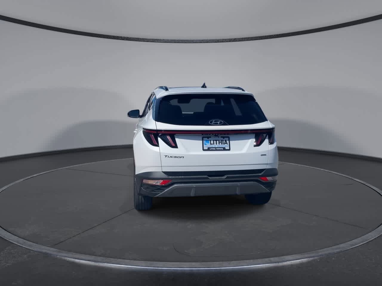 Used 2023 Hyundai Tucson Limited w/ Cargo Package AWD/4WD image 8