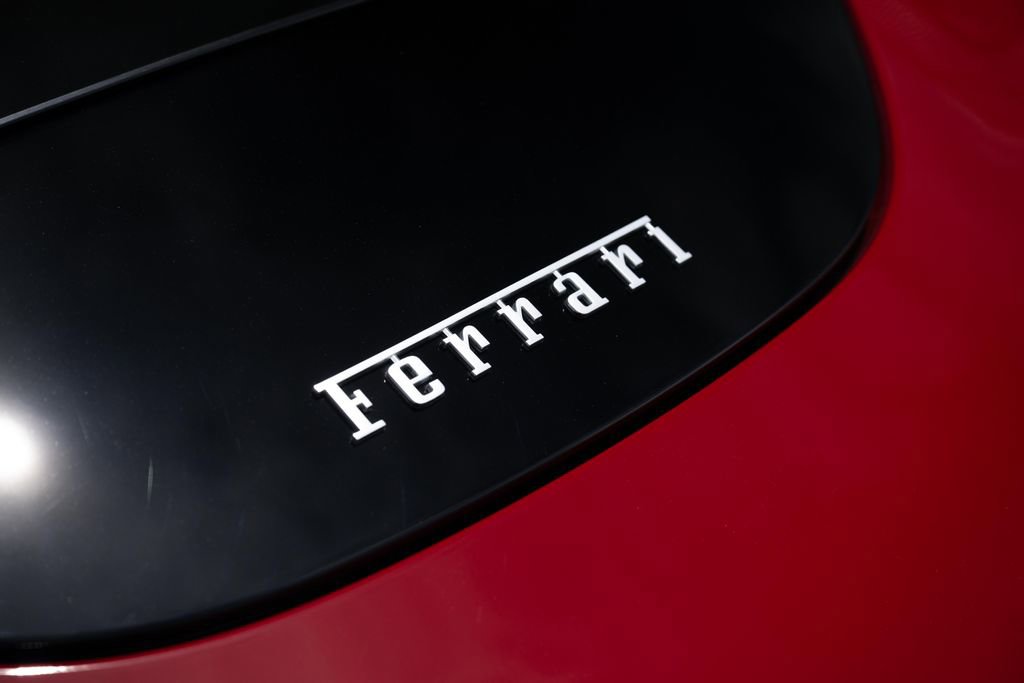 Certified 2022 Ferrari Roma RWD image 20