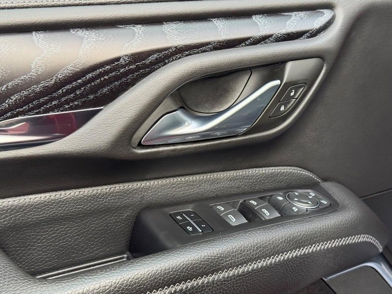 Used 2023 GMC Yukon XL Denali image 20